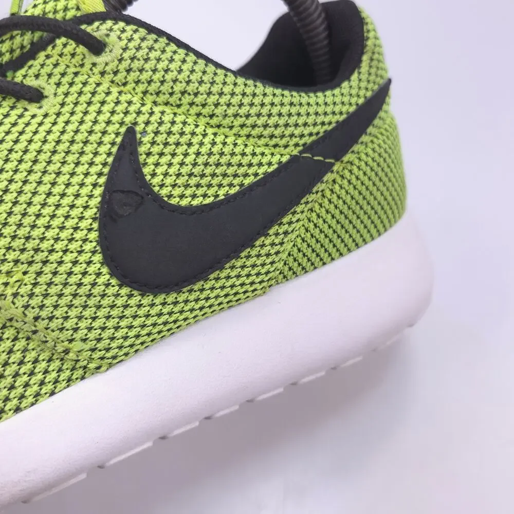 Nike Roshe Run Athletic Lace Up Shoe Youth Boys Size 6.5 599728-700 Green
